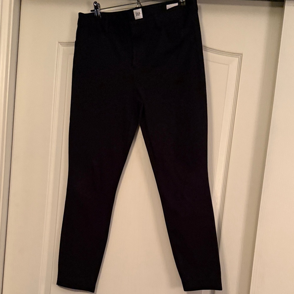 GAP Women's Black Ankle Pants